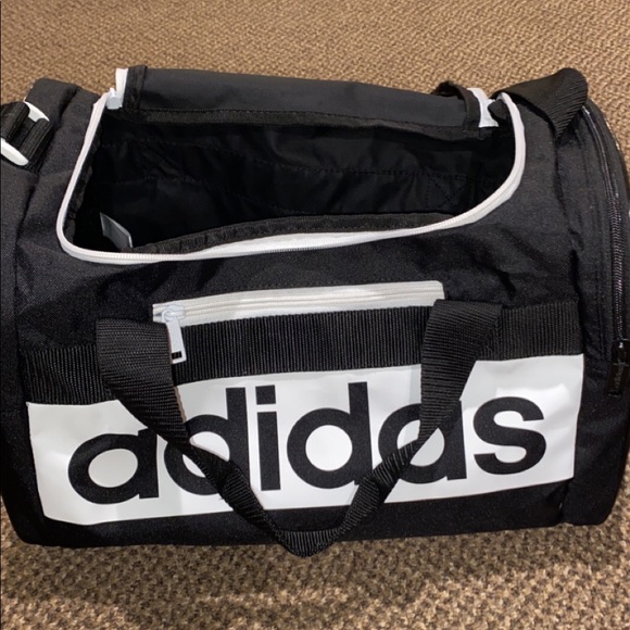 adidas Other - Adidas duffel bag